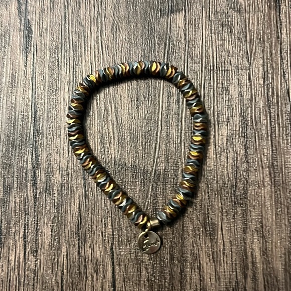 7 Ermish Bracelets - Picture 3 of 8